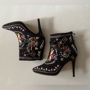 FIESTA Embroidered Pointy Toe High Heel Booties Size 37| US 6( my size)
